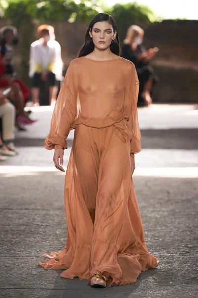 Look 36